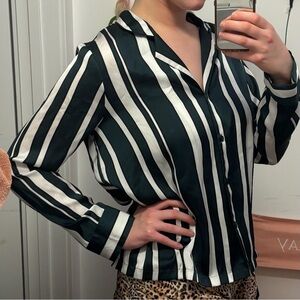 Women’s topshop long sleeve button up stripe blouse